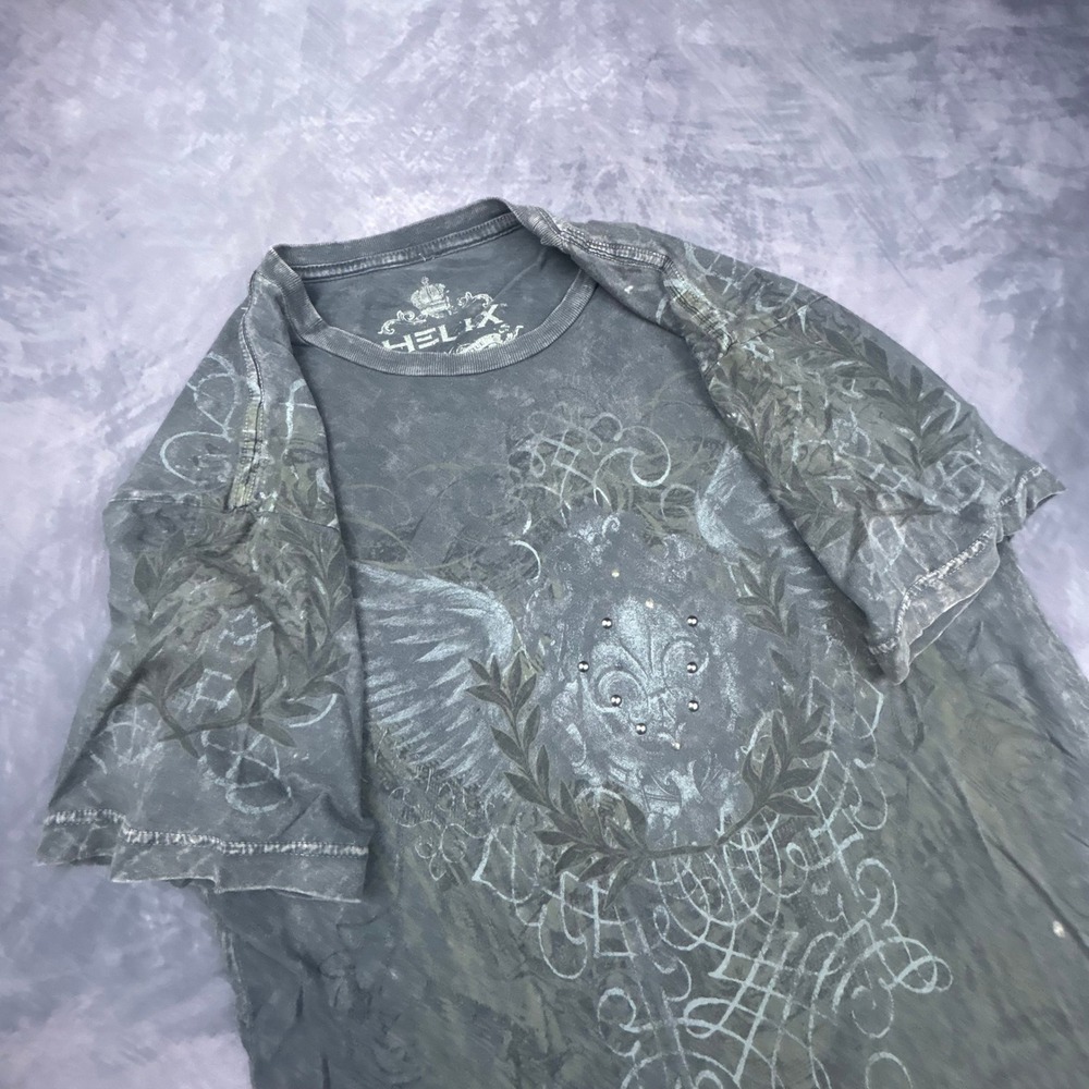 Helix Mens Y2K Graphic T Shirt Gray Faded Fleur De Lis Wing Studded Medium - Picture 6 of 8